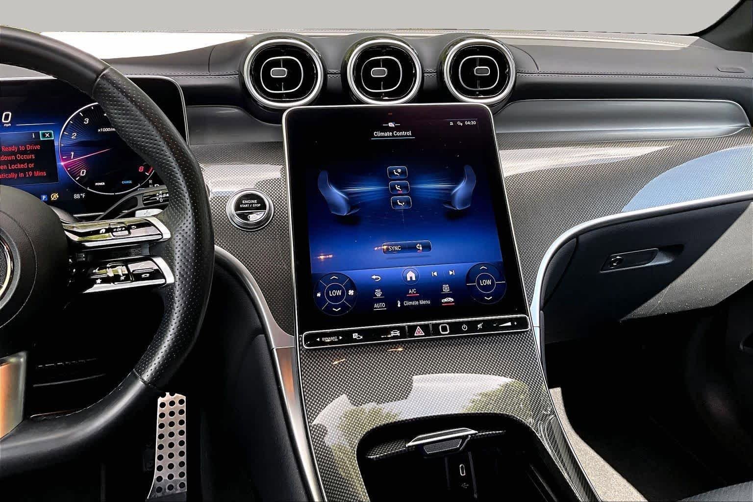 Used 2024 Mercedes-Benz GLC 300 image 7