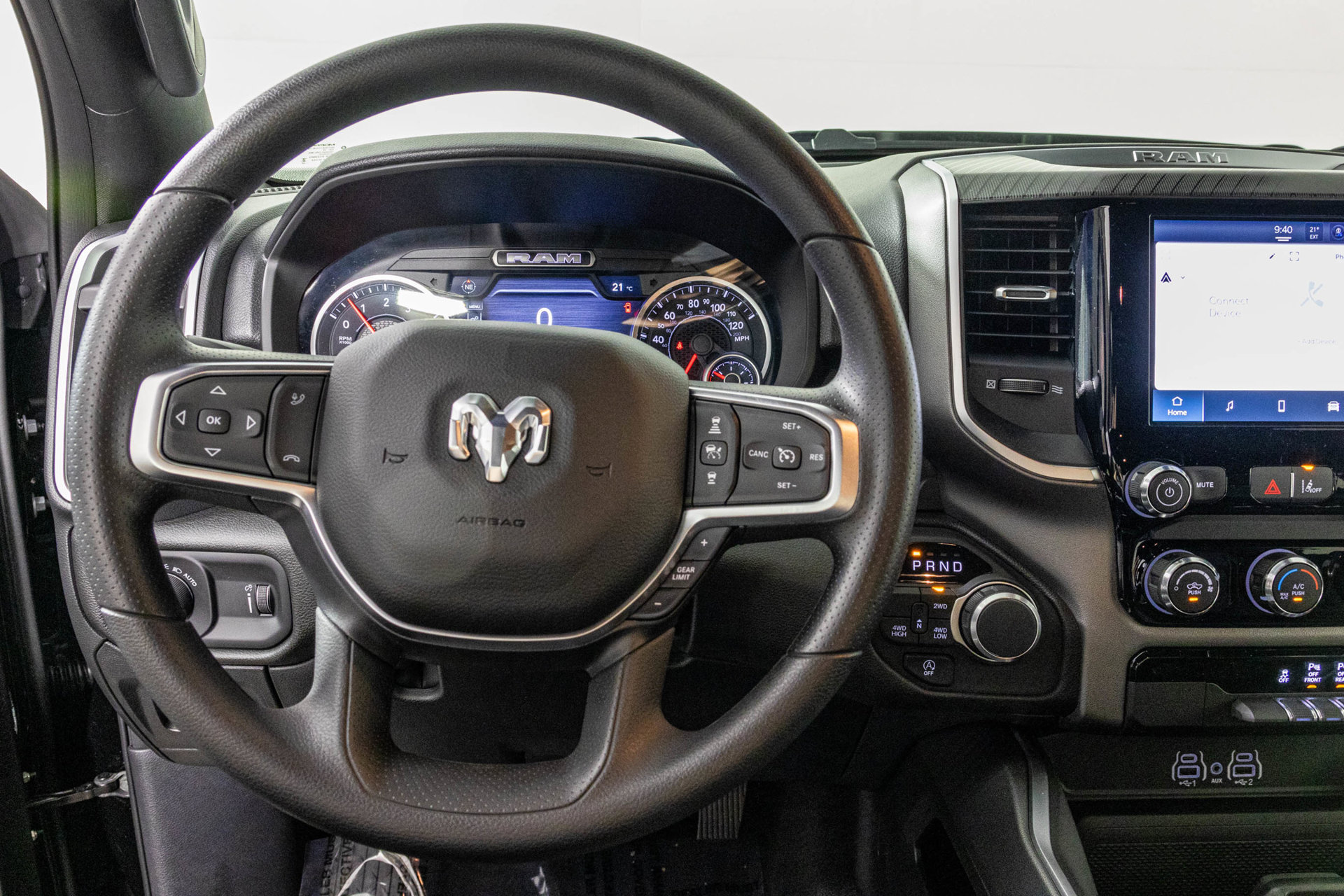New 2026 RAM 1500 Express AWD/4WD image 29