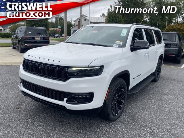 New 2025 Jeep Wagoneer L Series II w/ Convenience Group I