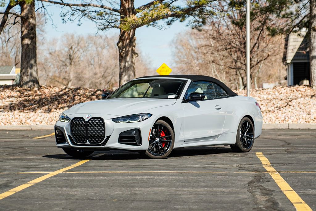 Used 2023 BMW 440i xDrive Convertible w/ Premium Package image 2