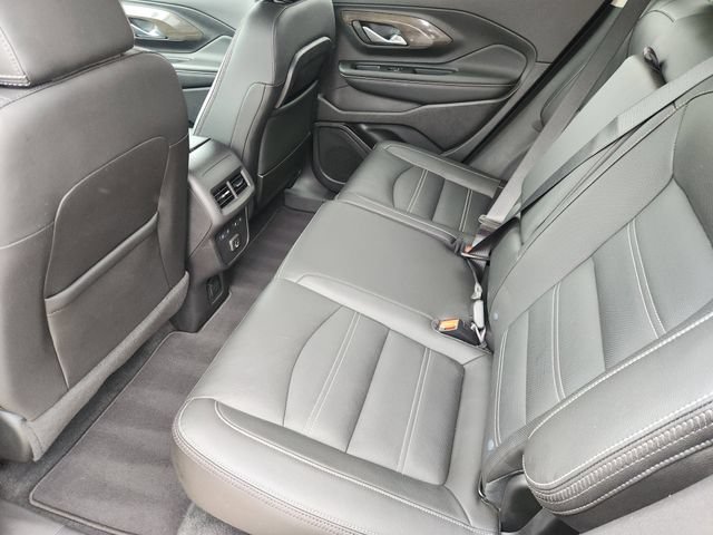 Used 2024 GMC Terrain Denali w/ Black Diamond Edition AWD/4WD image 32