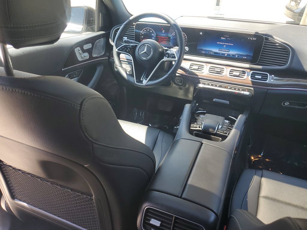 Used 2025 Mercedes-Benz GLE 450e 4MATIC image 13