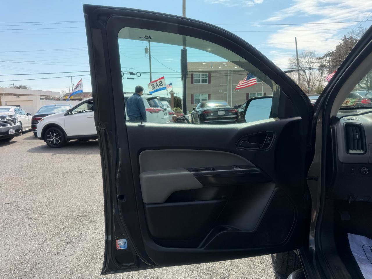 Used 2018 Chevrolet Colorado W/T w/ WT Convenience Package image 9