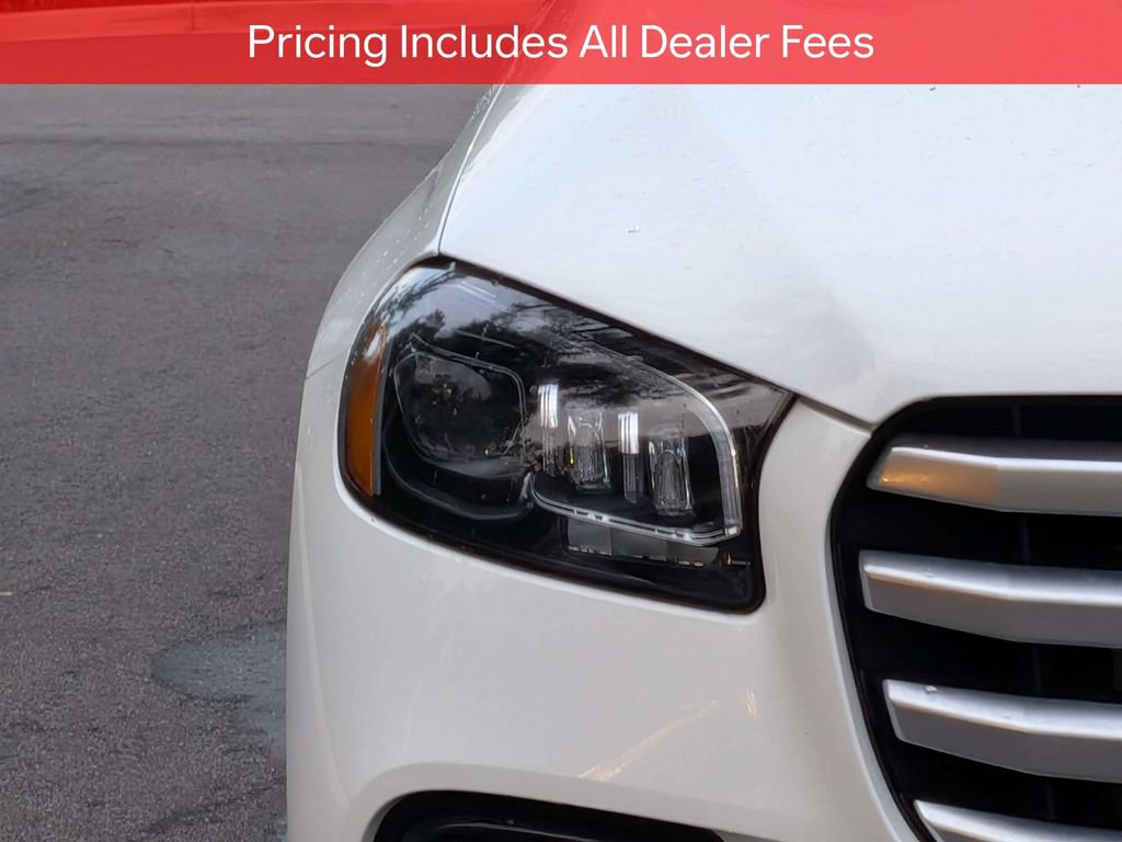 Used 2024 Mercedes-Benz GLS 450 4MATIC image 10