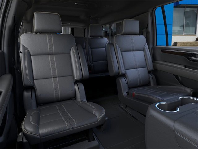 New 2025 Chevrolet Suburban High Country image 17