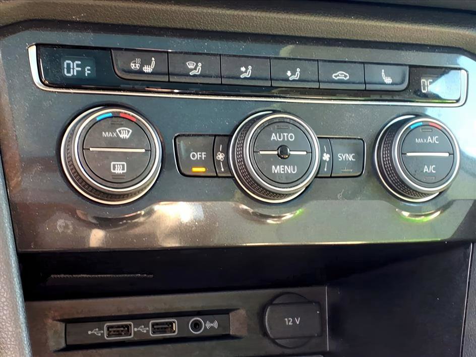 Used 2020 Volkswagen Tiguan SEL image 19