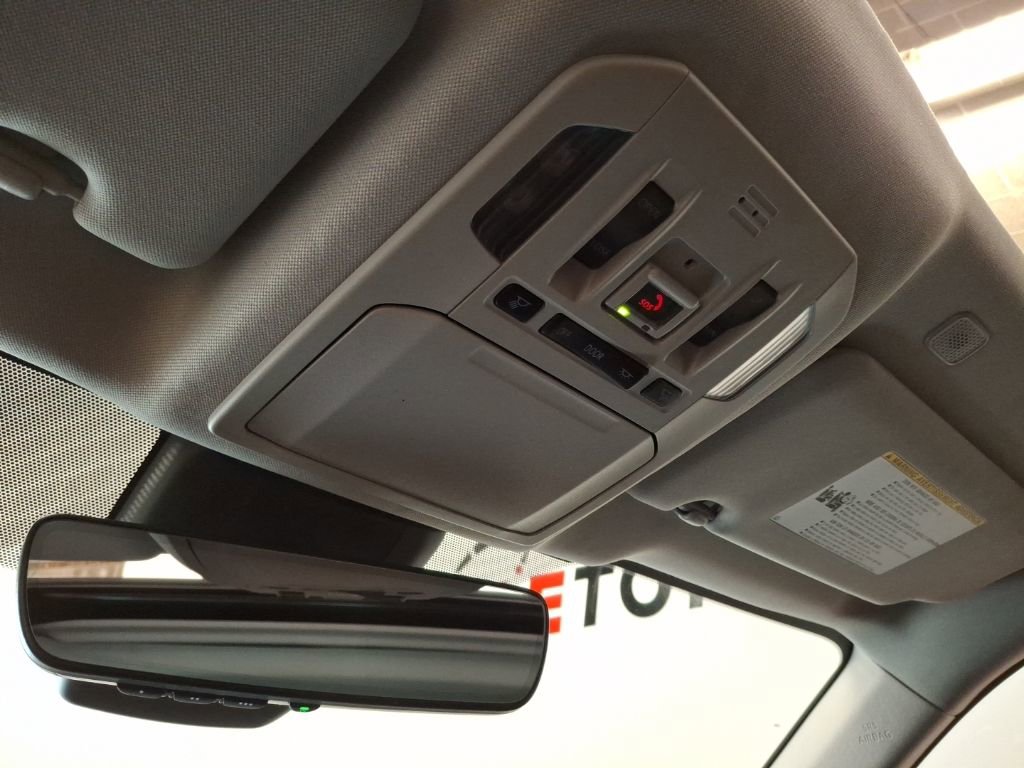 Used 2023 Toyota Highlander XLE image 30