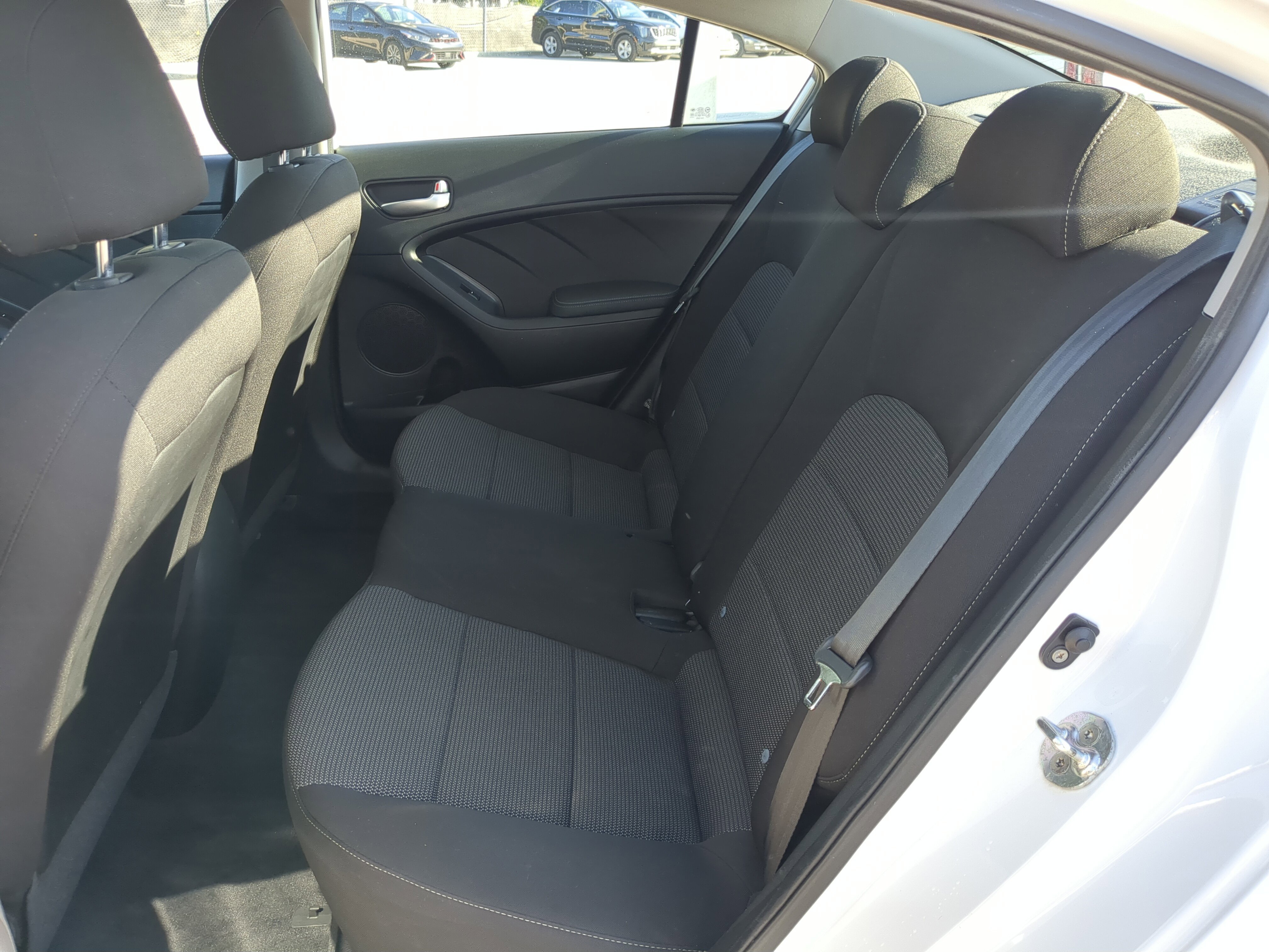 Used 2018 Kia Forte LX image 14