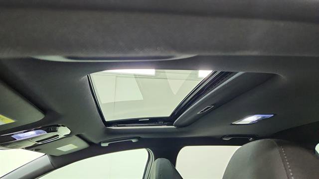 Used 2022 Hyundai Santa Cruz SEL Premium image 12