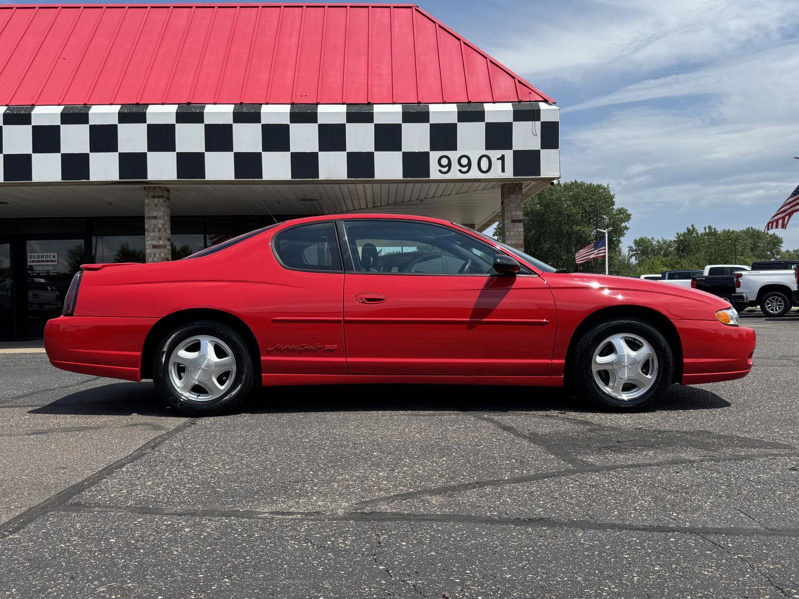 Used 2002 Chevrolet Monte Carlo SS w/ Preferred Equipment Group FWD image 8