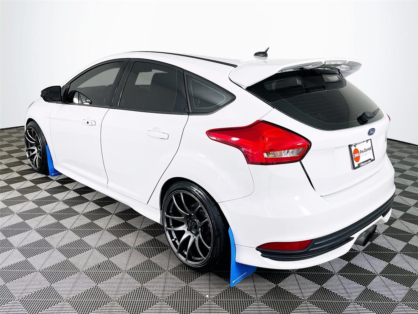 Used 2018 Ford Focus ST FWD image 6
