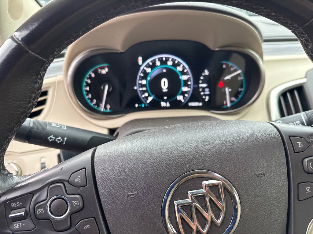 Used 2016 Buick LaCrosse image 11