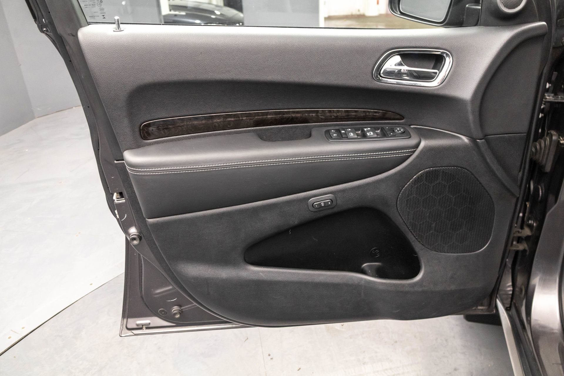 Used 2015 Dodge Durango Citadel w/ Technology Group image 30