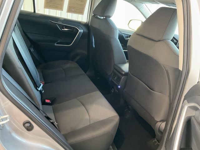 Used 2022 Toyota RAV4 XLE w/ Convenience Package image 23