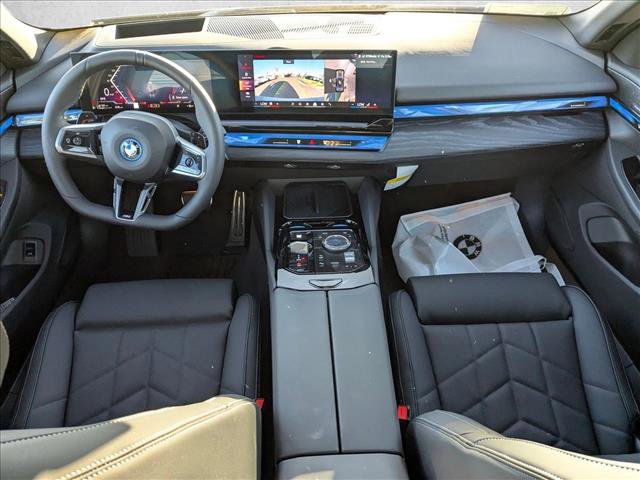 New 2026 BMW 550e xDrive image 15