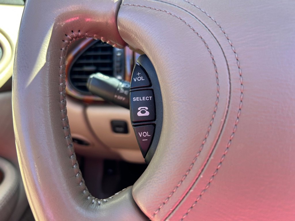 Used 1998 Jaguar XK8 Convertible image 33