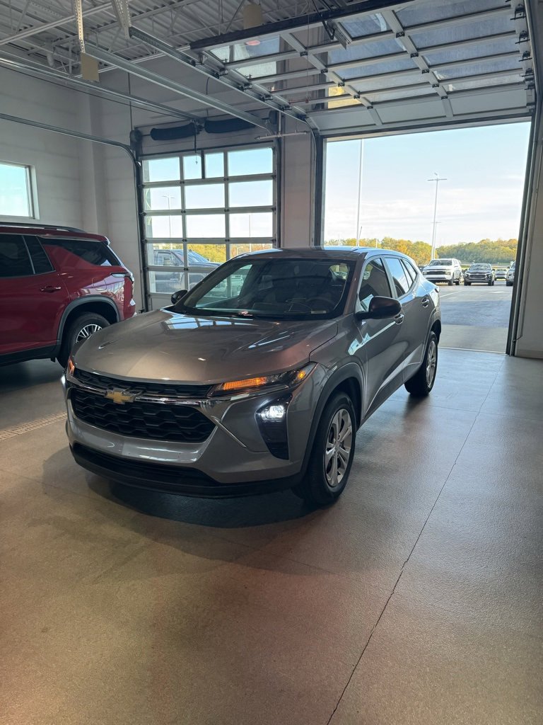 Used 2024 Chevrolet Trax LS w/ Driver Confidence Package