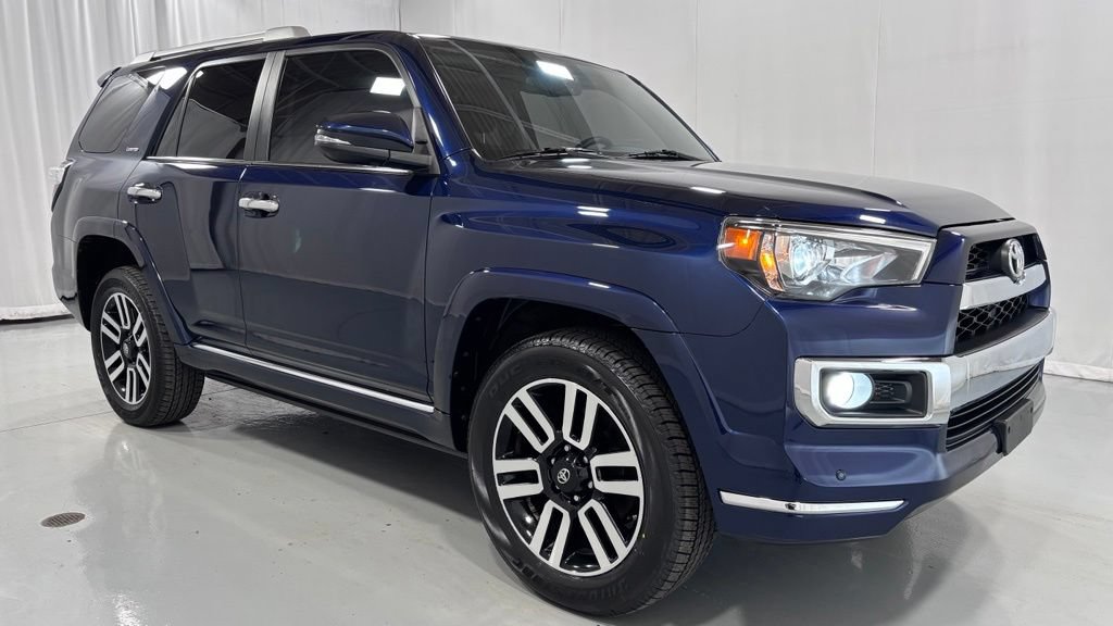 Used 2017 Toyota 4Runner Limited AWD/4WD image 4