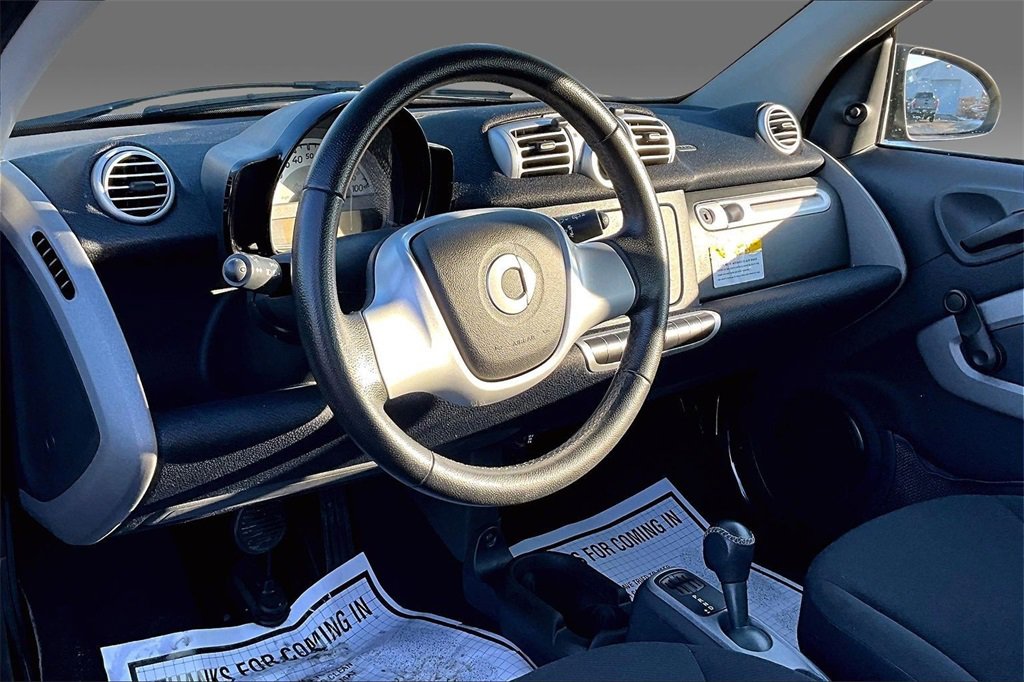 Used 2013 smart fortwo pure image 7