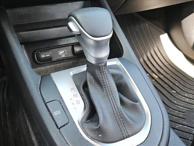 Used 2022 Kia Forte LXS FWD image 23