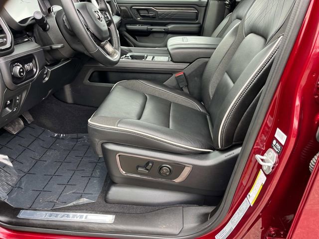 Used 2025 RAM 1500 Limited AWD/4WD image 16