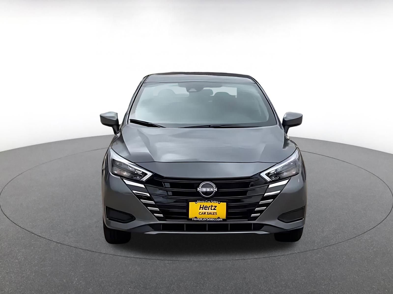 Used 2025 Nissan Versa SV w/ Trunk Package FWD image 4