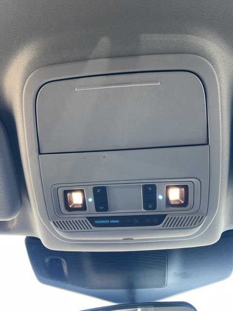 Used 2023 Ford Explorer XLT w/ Equipment Group 202A image 22