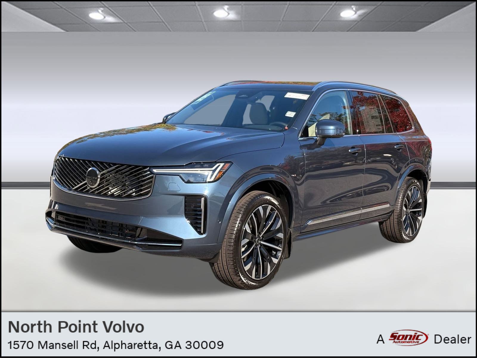New 2026 Volvo XC90 B6 Plus w/ Protection Package