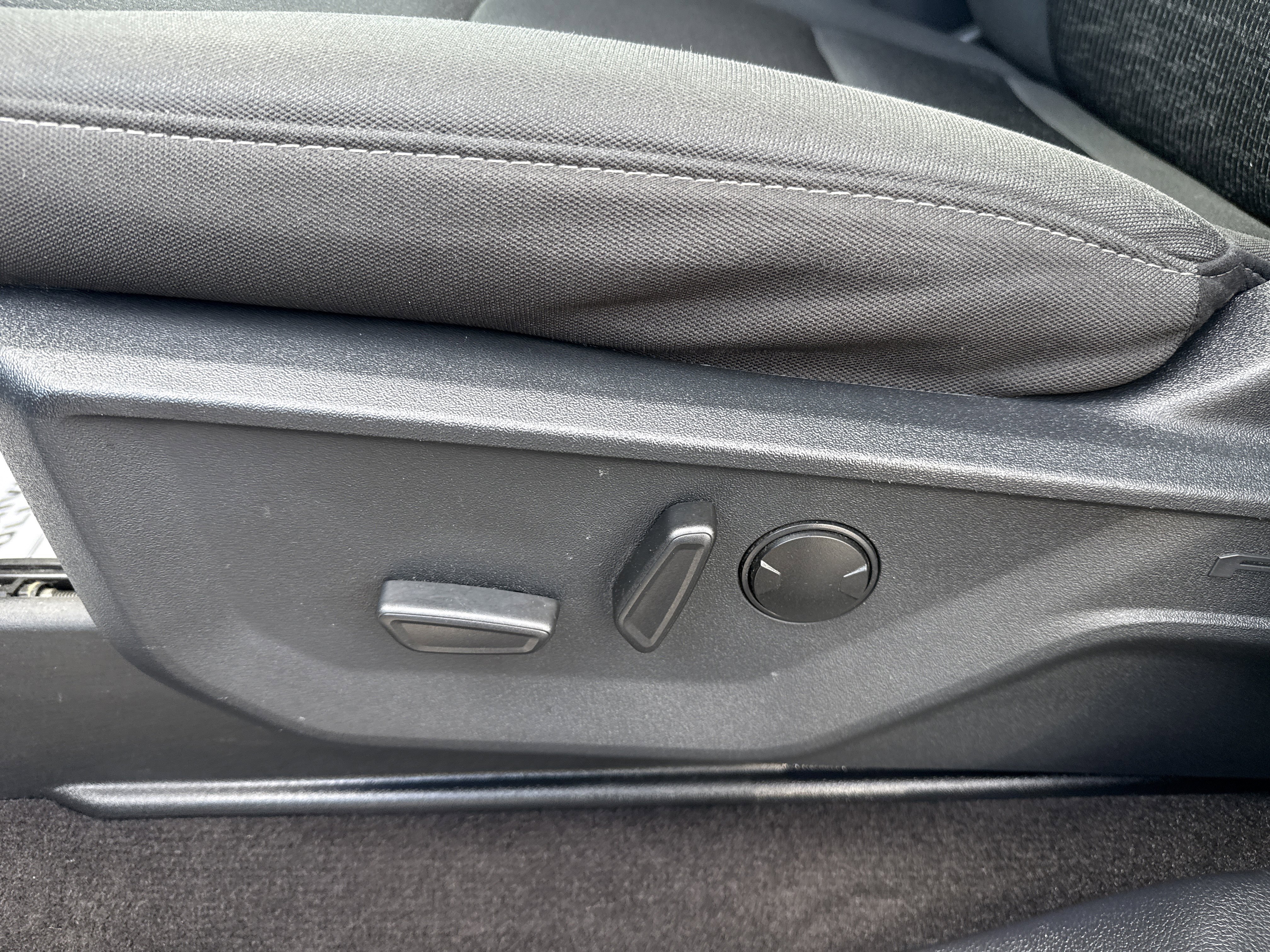 Certified 2023 Ford F150 XLT w/ Equipment Group 302A High image 17