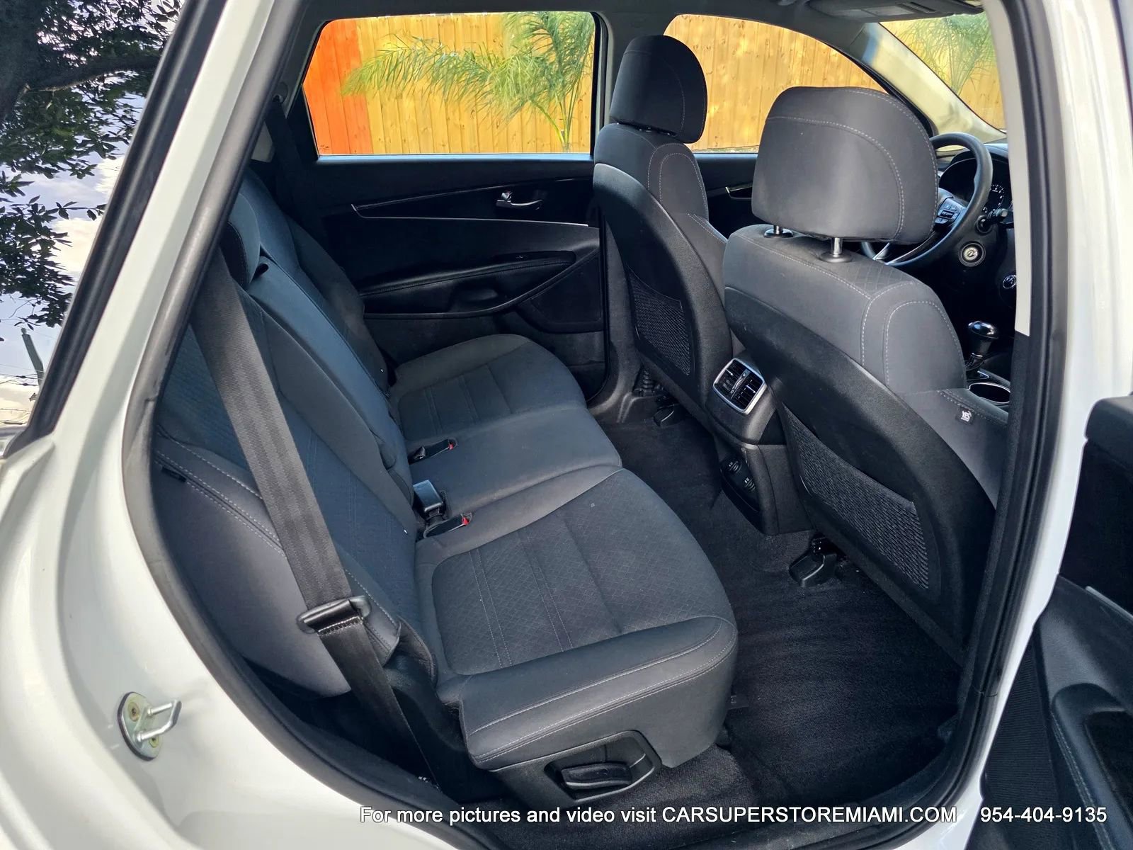 Used 2017 Kia Sorento LX FWD image 31