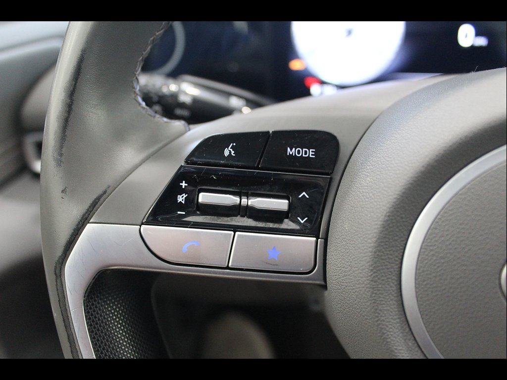 Used 2025 Hyundai Elantra SEL FWD image 27