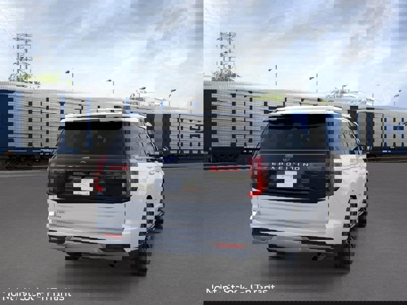 New 2025 Ford Expedition Platinum w/ Driver's Package image 31