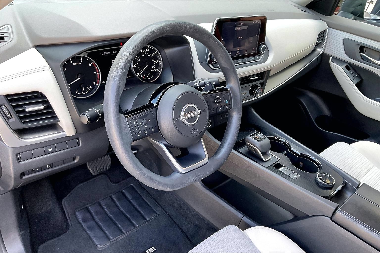 Used 2023 Nissan Rogue SV AWD/4WD image 15