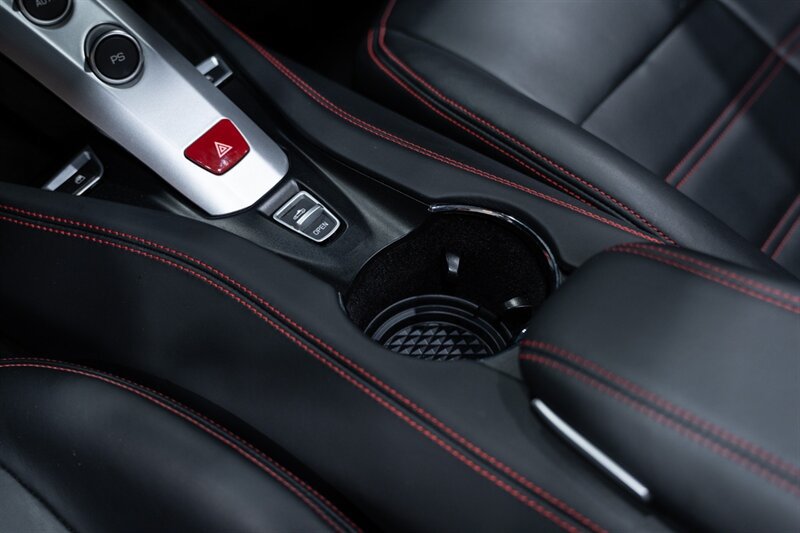 Used 2016 Ferrari California T RWD image 53