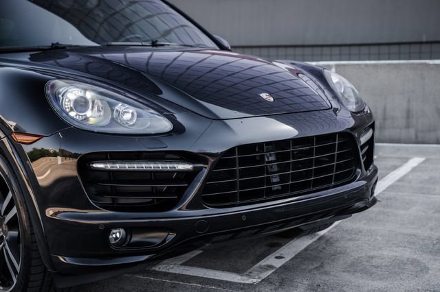 Used 2014 Porsche Cayenne GTS AWD/4WD image 56