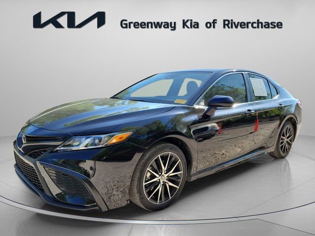 Used 2024 Toyota Camry SE FWD image 3