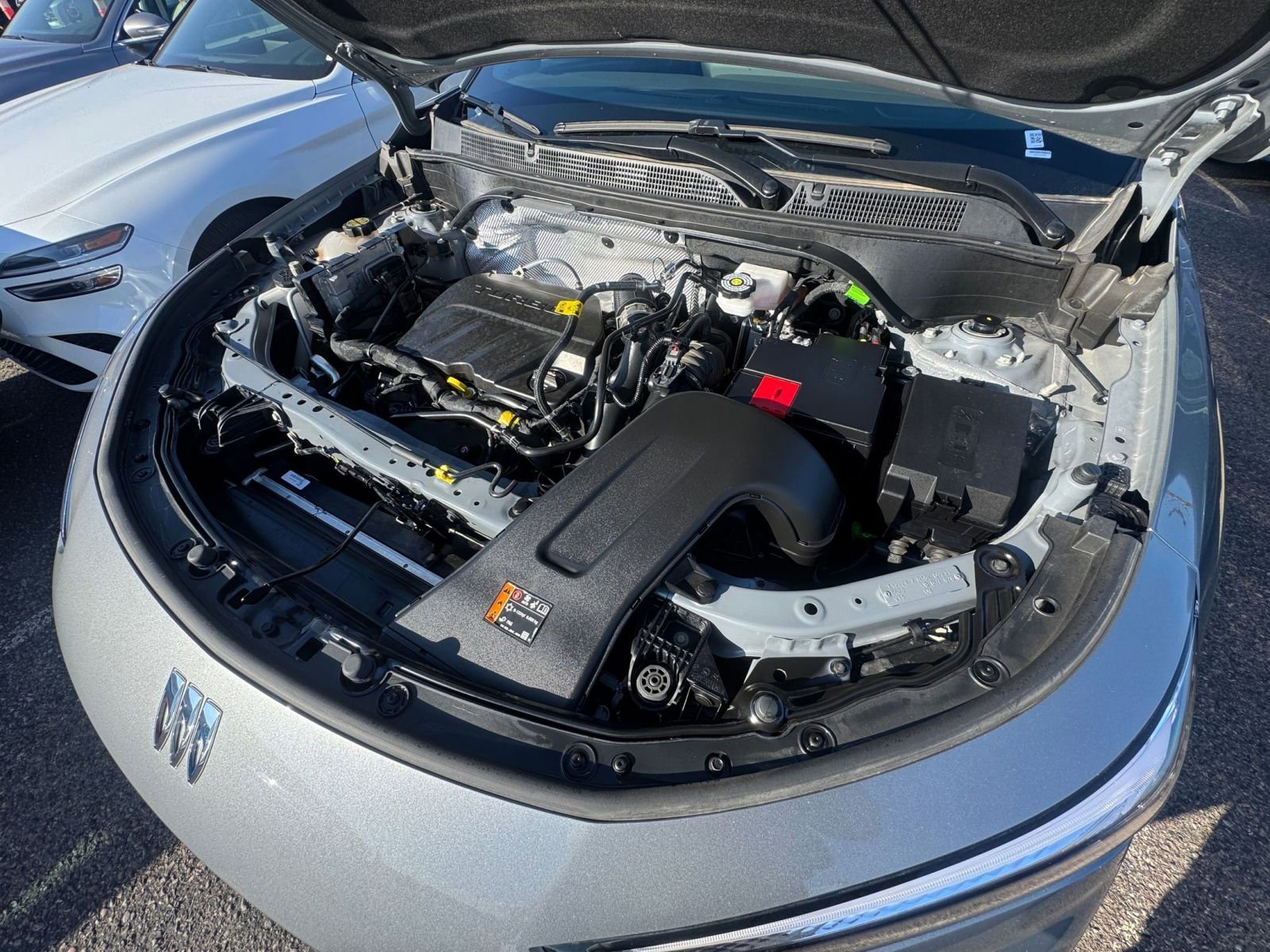 Used 2025 Buick Envista Sport Touring image 30