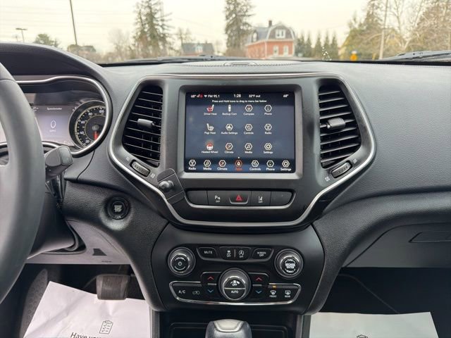 Used 2021 Jeep Cherokee Latitude Lux 80th Anniv w/ Quick Order Package 26U 80TH image 18