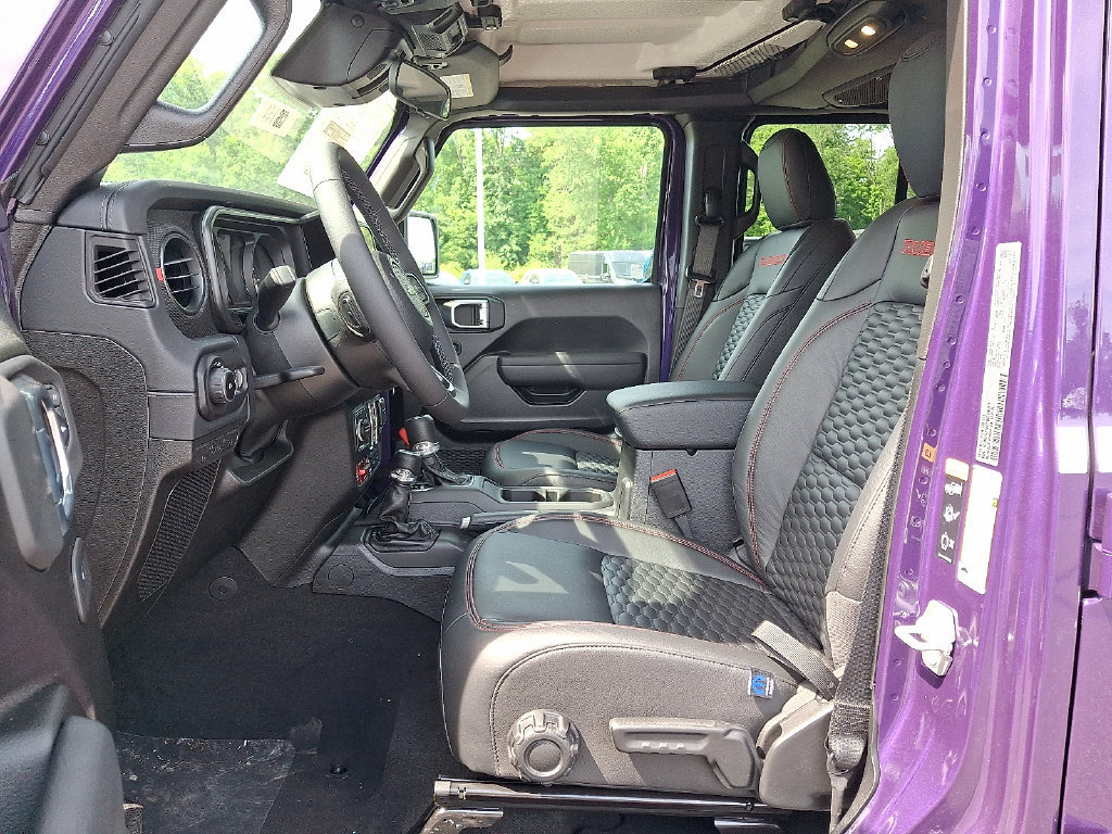 New 2026 Jeep Wrangler Unlimited Rubicon w/ Whitecap Package AWD/4WD image 10