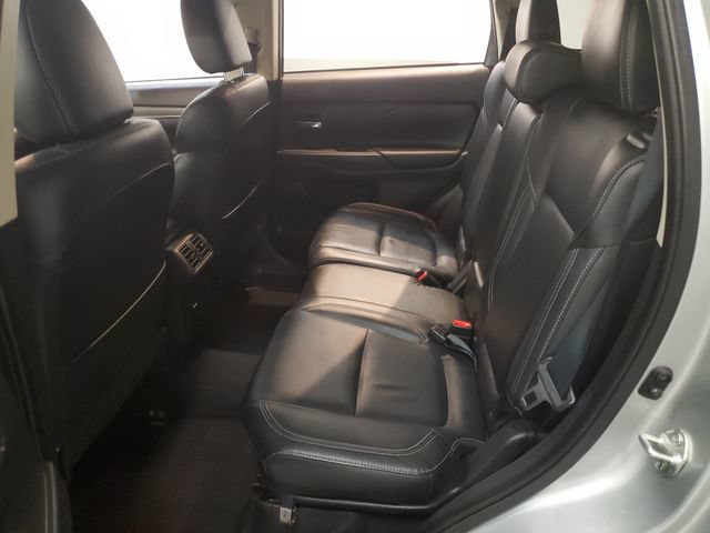 Used 2020 Mitsubishi Outlander ES AWD/4WD image 26