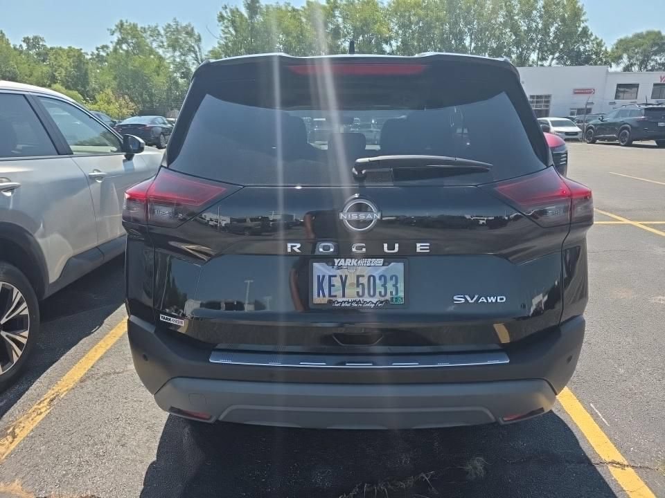 Certified 2023 Nissan Rogue SV w/ SV Premium B Package AWD/4WD image 6