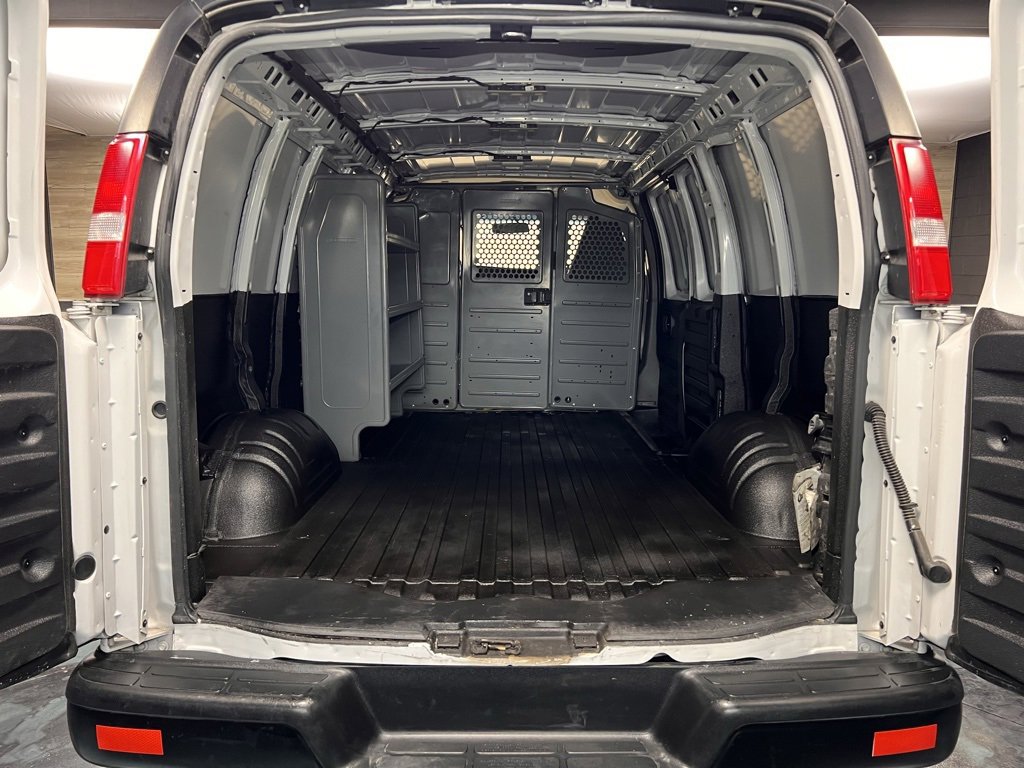 Used 2021 Chevrolet Express 2500 w/ Driver Convenience Package image 11