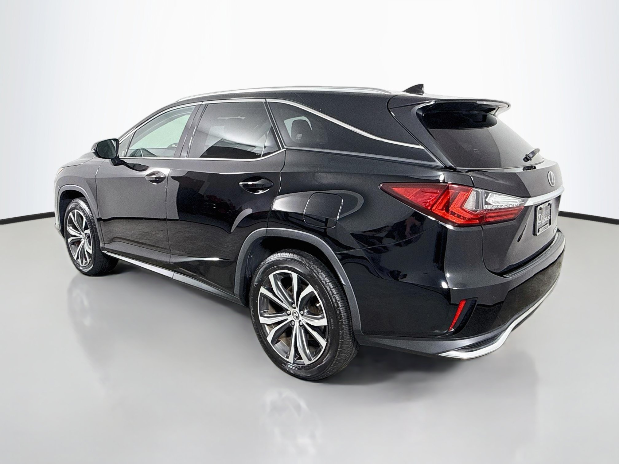 Used 2019 Lexus RX 350L AWD w/ Premium Package image 5