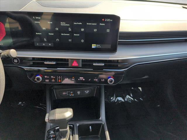 Used 2025 Kia K5 LXS image 15
