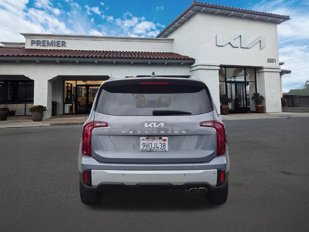 Certified 2024 Kia Telluride S FWD image 7