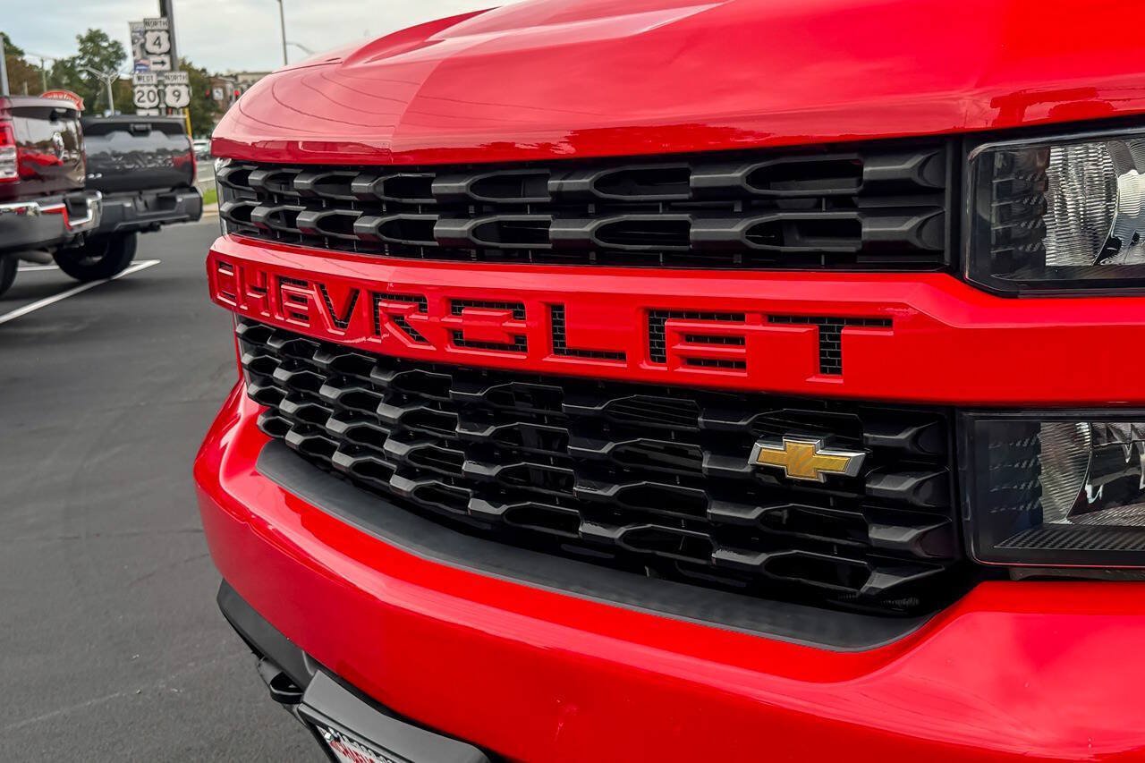Used 2022 Chevrolet Silverado 1500 Custom AWD/4WD image 10