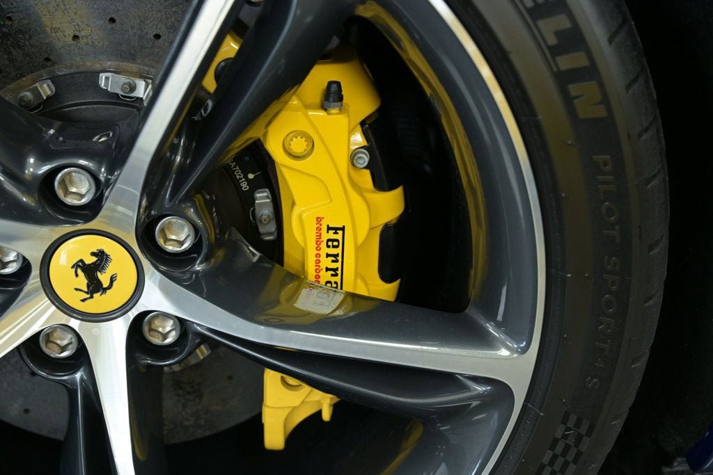 Used 2022 Ferrari 296 GTB RWD image 15