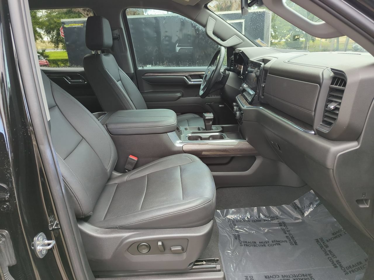 Certified 2024 Chevrolet Silverado 1500 LTZ w/ LTZ Convenience Package II RWD image 25