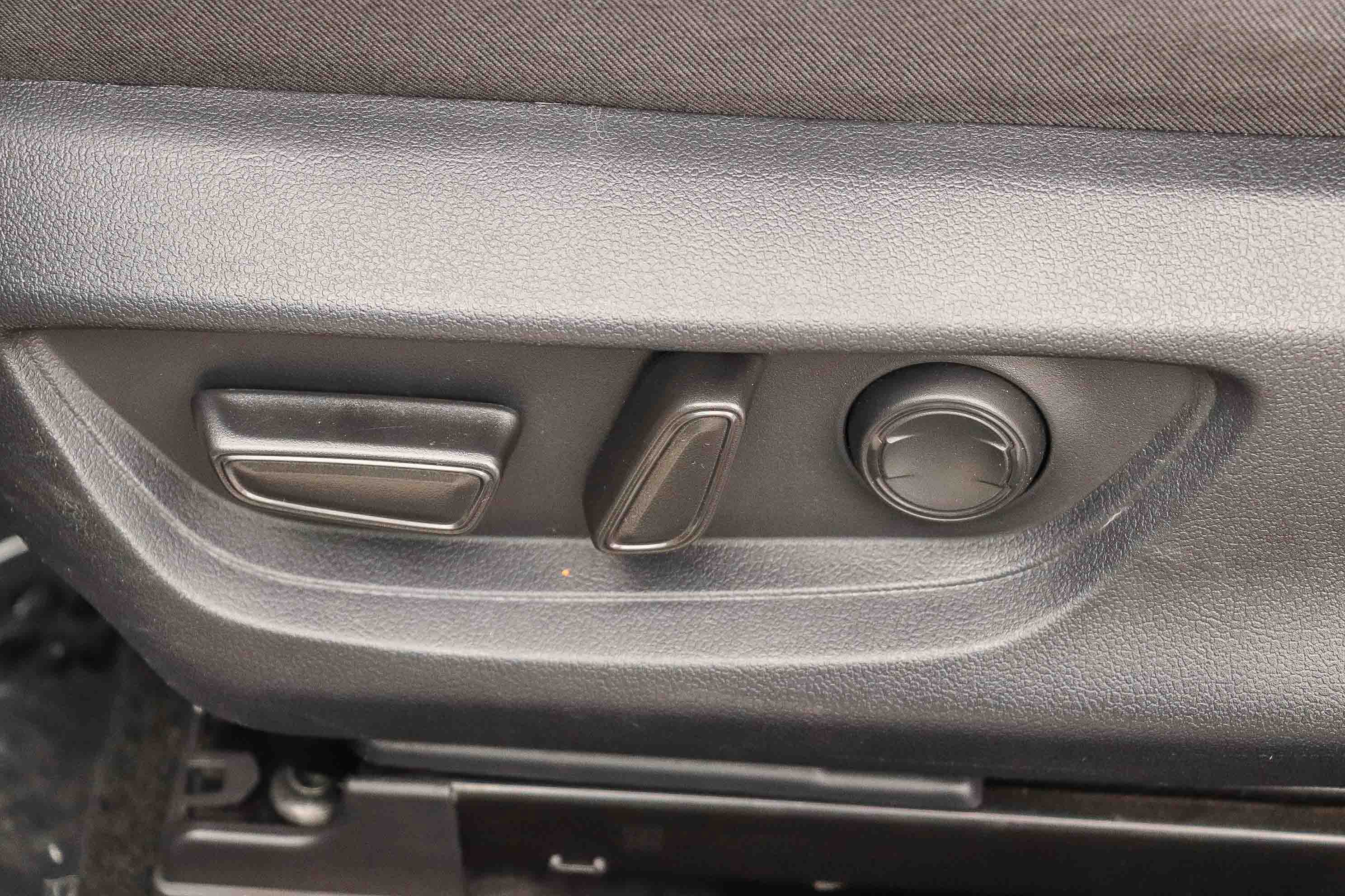 Certified 2025 Toyota Camry SE AWD/4WD image 20