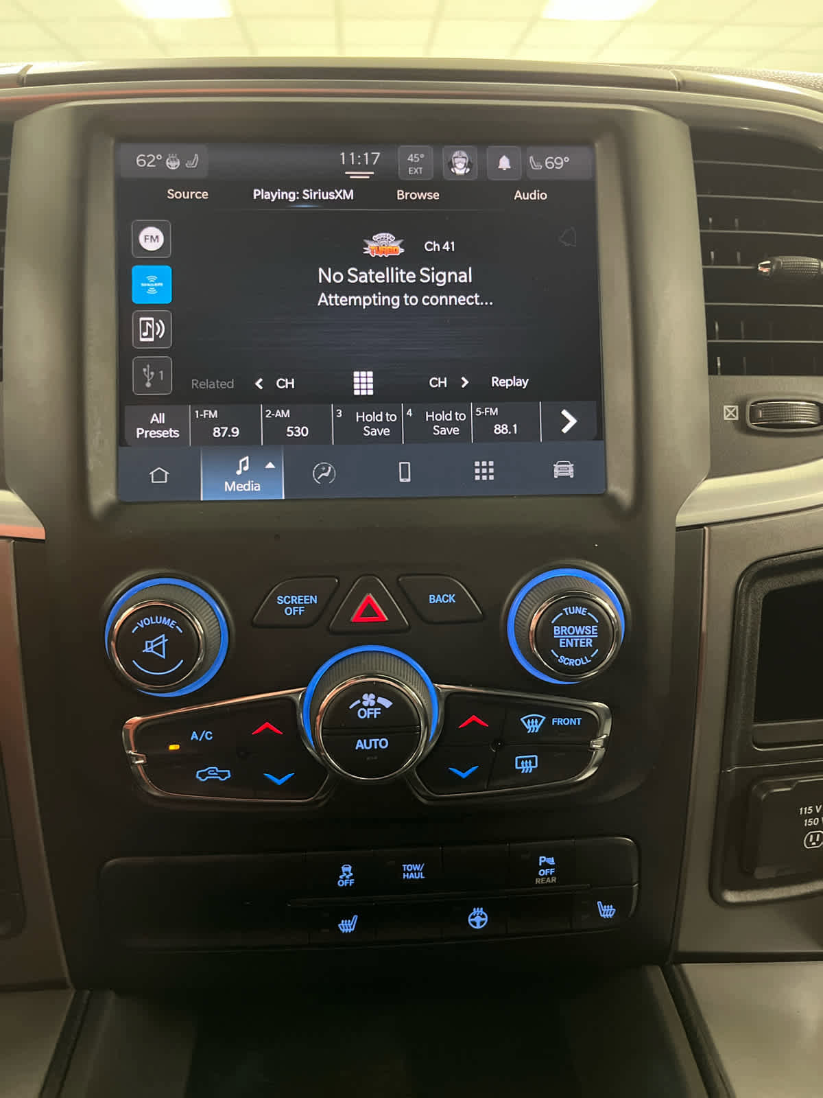 Used 2024 RAM 1500 Classic Warlock w/ Electronics Group image 32